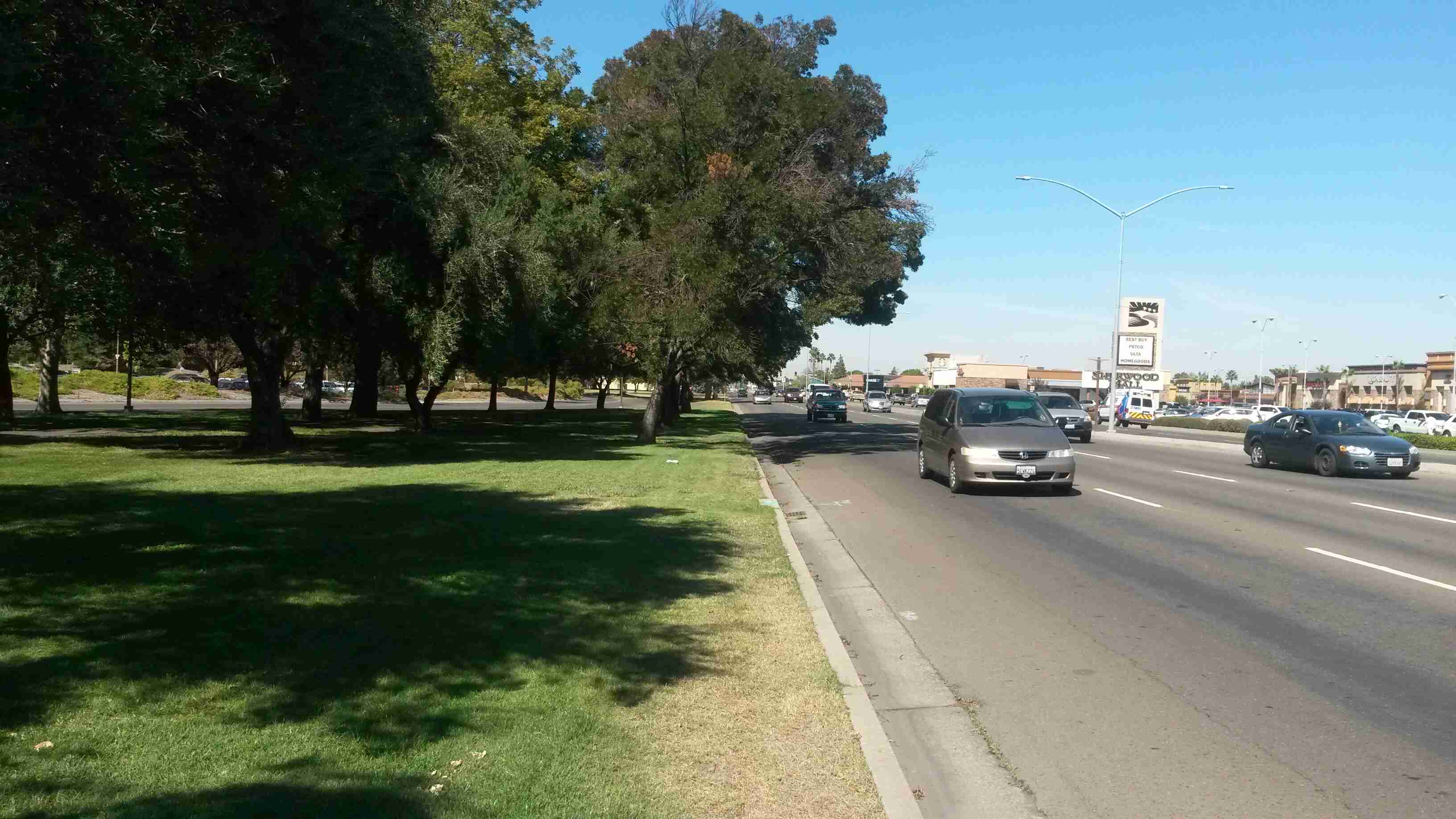 MORE SPACE: Cyclists are now entitled to three feet of space thanks to Gov. Jerry Brown's signing of AB 1371. PHOTO BY KEVIN FLESICHMAN
